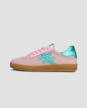 Une Autre Paire Iconique de Baskets en Vogue