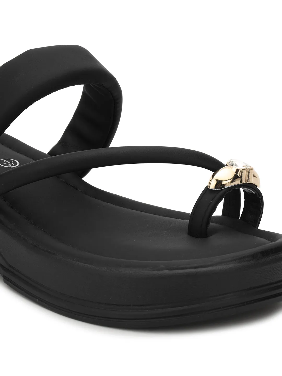 Escarpins à enfiler en PU noir avec détail diamant au bout (TC-RS3599-BLK)