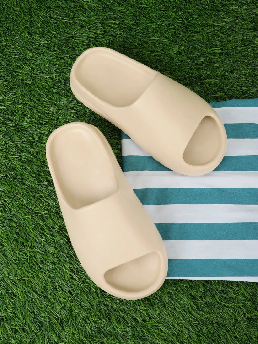Mules à bout ouvert en PU couleur os (TC-RS3091-BON)