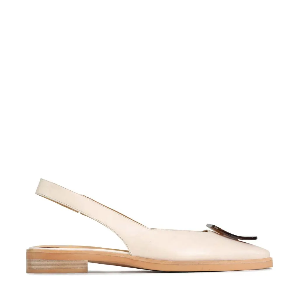 ESSY BALLERINES À LACETS EN CUIR