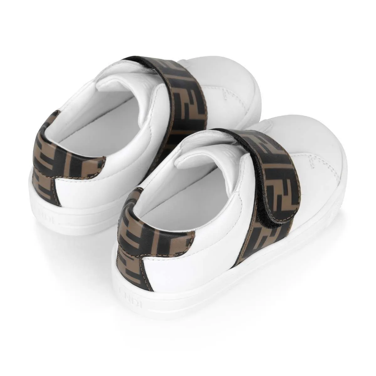 Fendi Fendi Baskets à Lanières en Cuir avec Logo FF