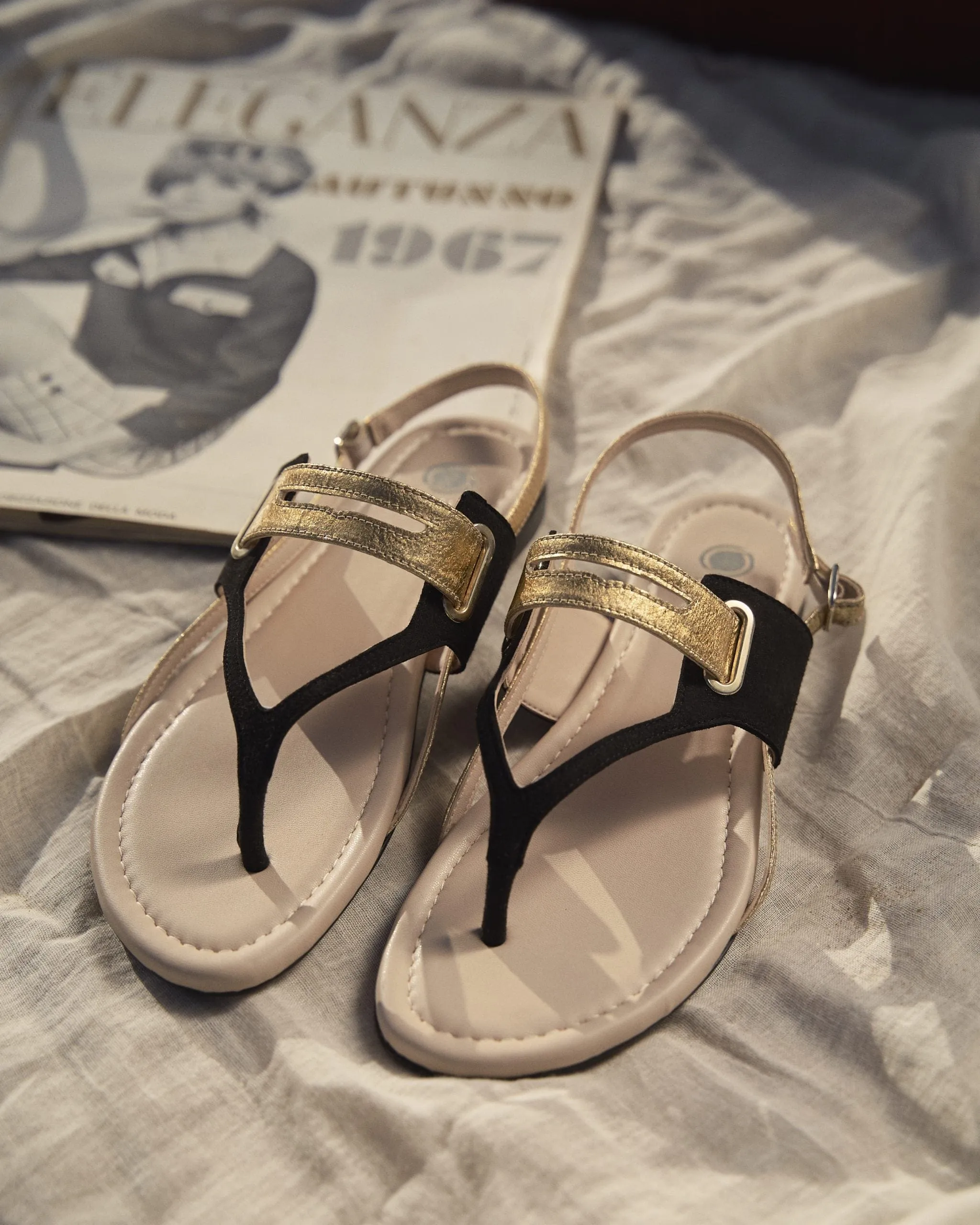 Sandales Gladiateur en Cuir Végétal Pinatex® Grace | Noir & Or
