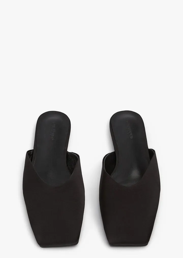 Harry Noir Satin