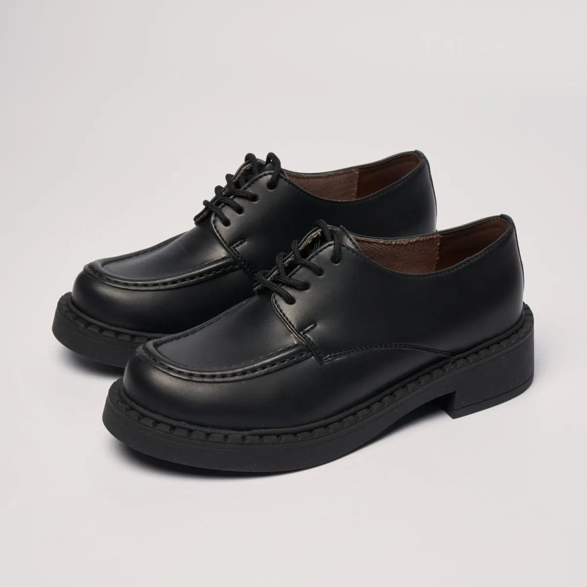 Mocassins Végans en Cuir Pomme pour Femme Helen | Noir