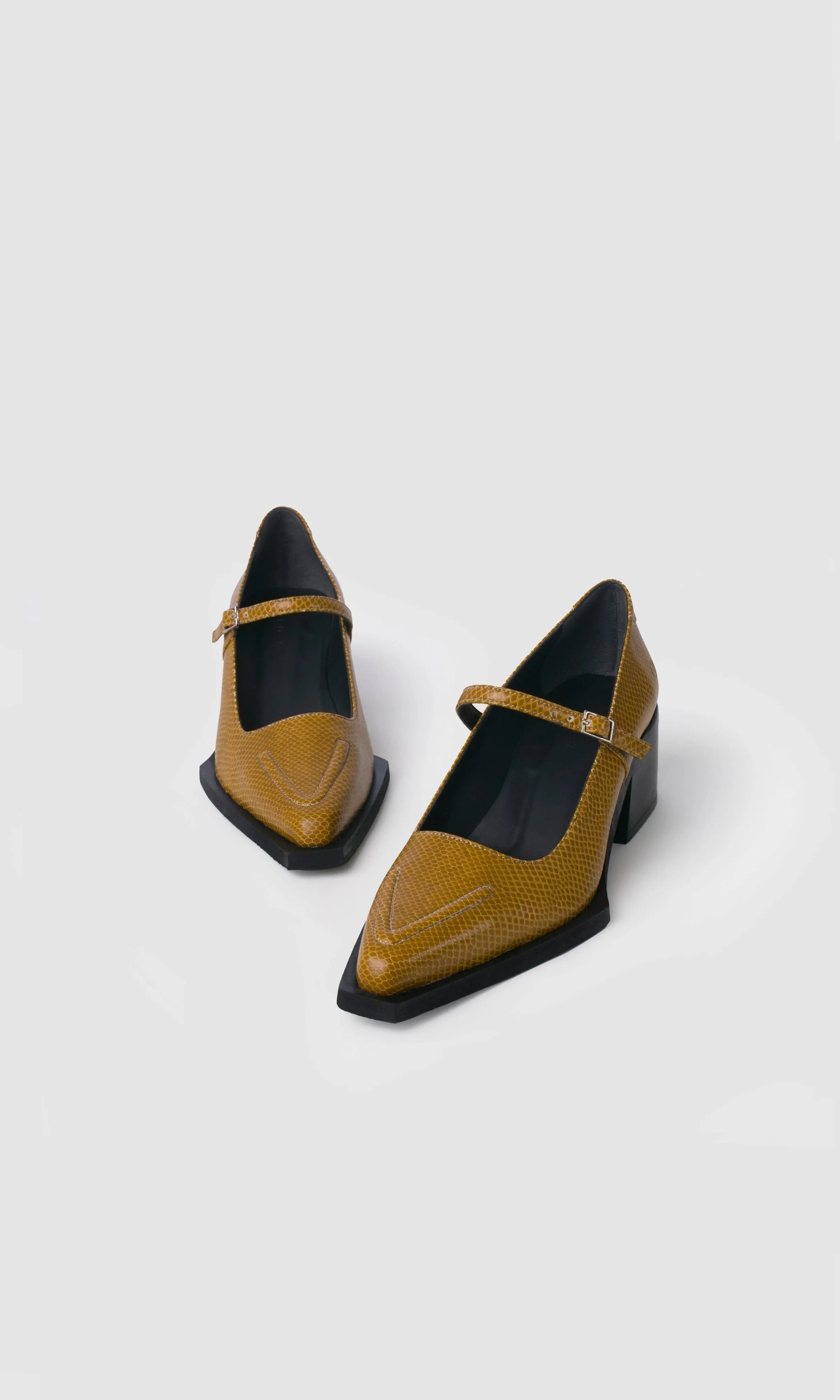 Julia Pompes Véganes en Cuir de Pomme | Noisette