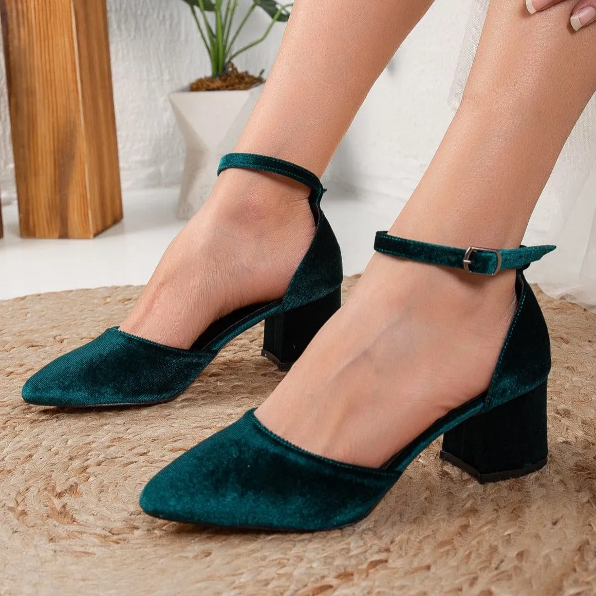 Marcelle Vegan Velvet Escarpins à Petit Talon | Vert Émeraude