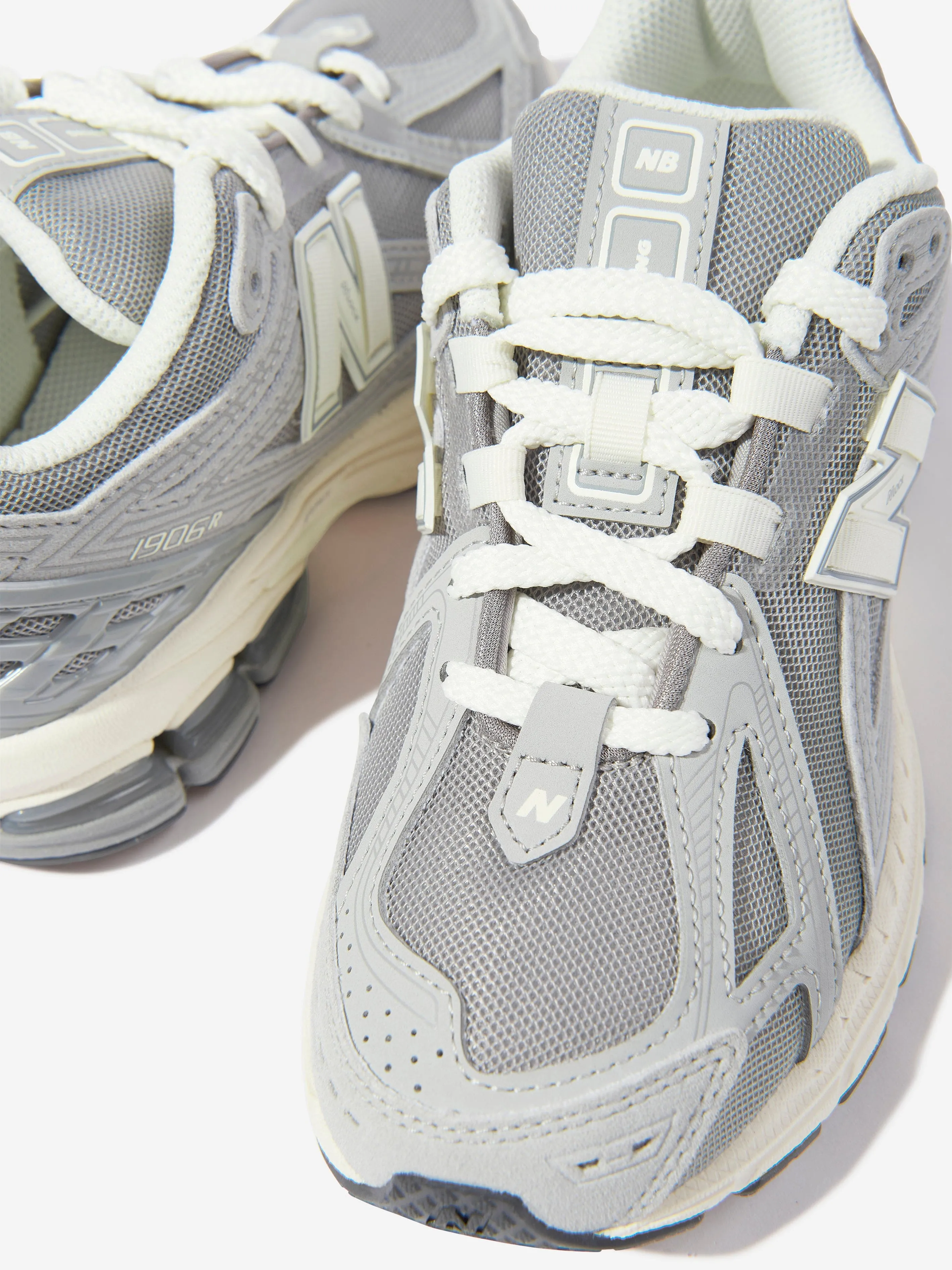 New Balance Kids 1906 Chaussures de Sport en Gris