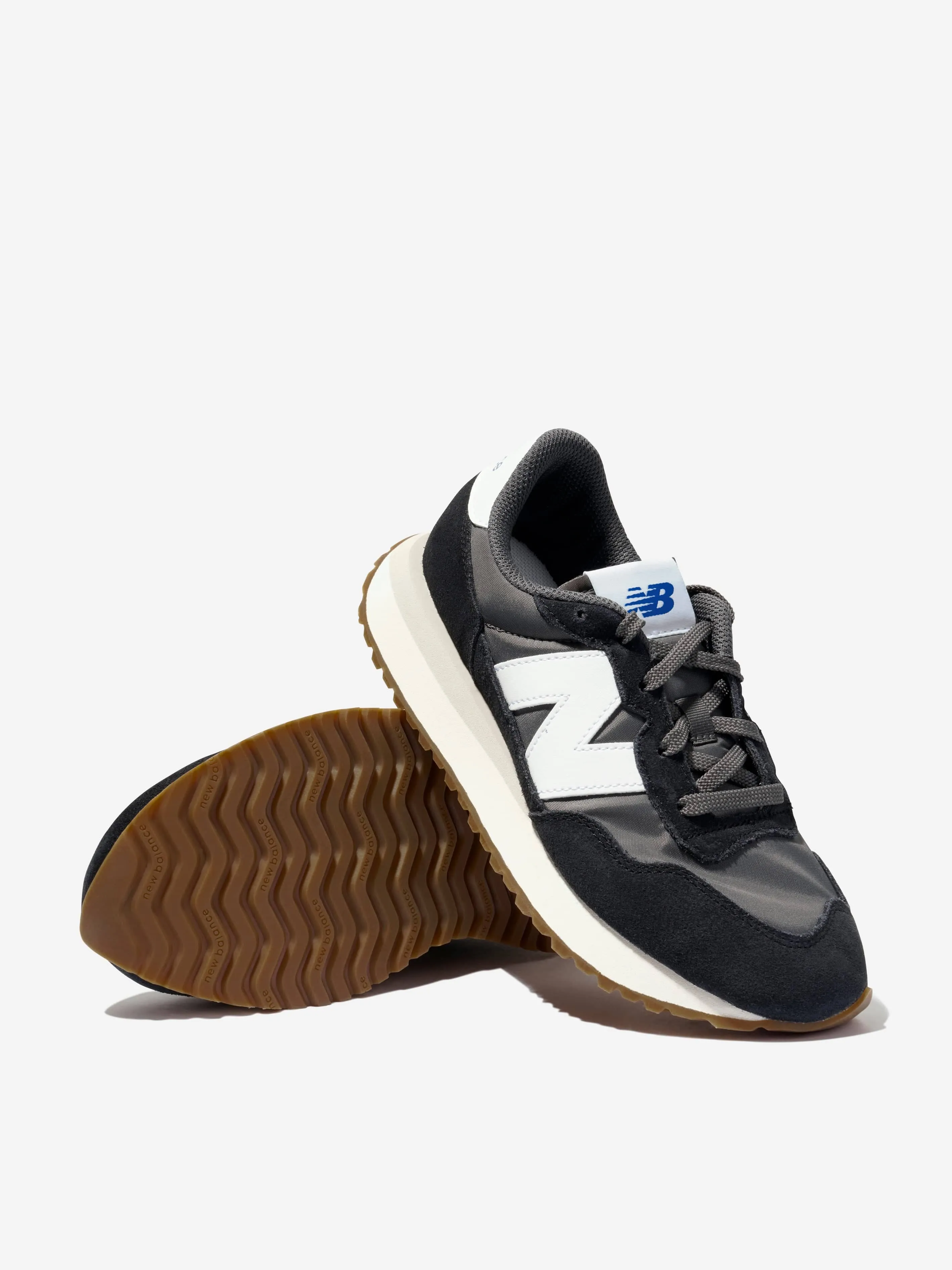 New Balance Kids 237 Chaussures de Sport à Lacets avec Logo en Noir
