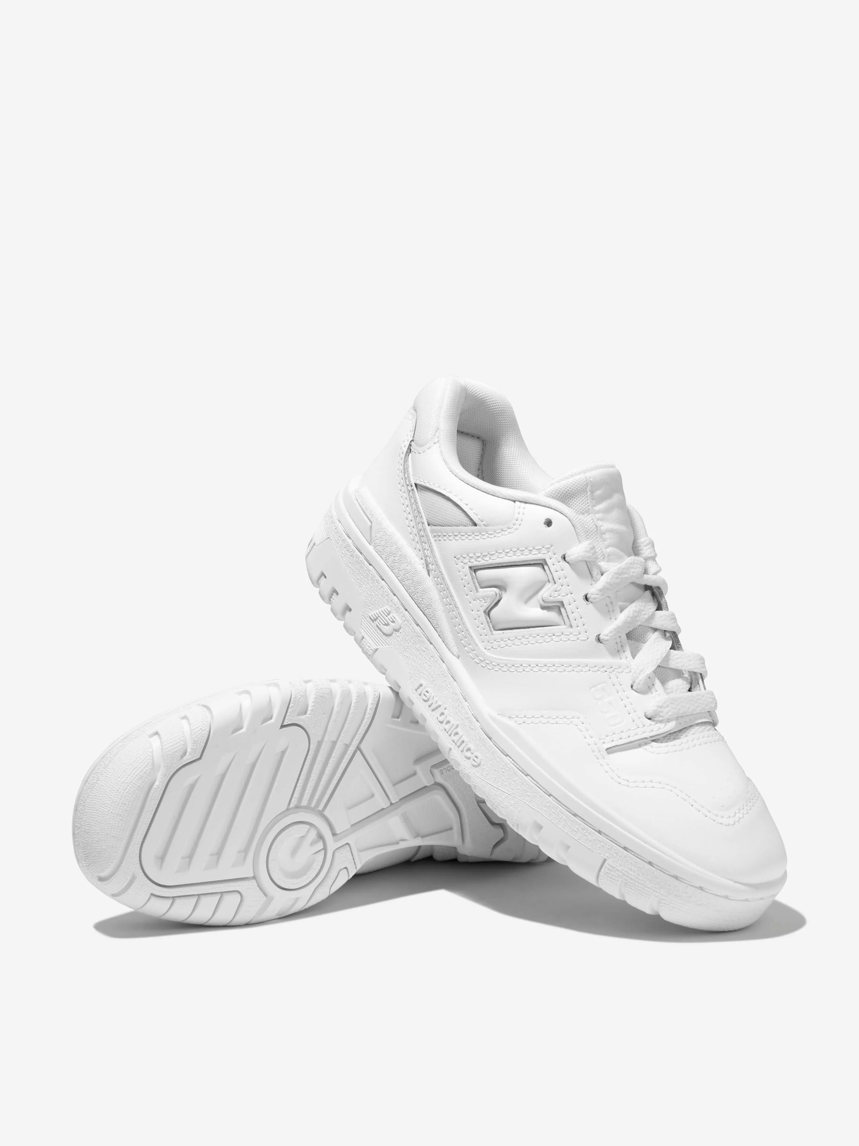 New Balance Kids 550 Chaussures de Sport à Lacets avec Logo en Blanc