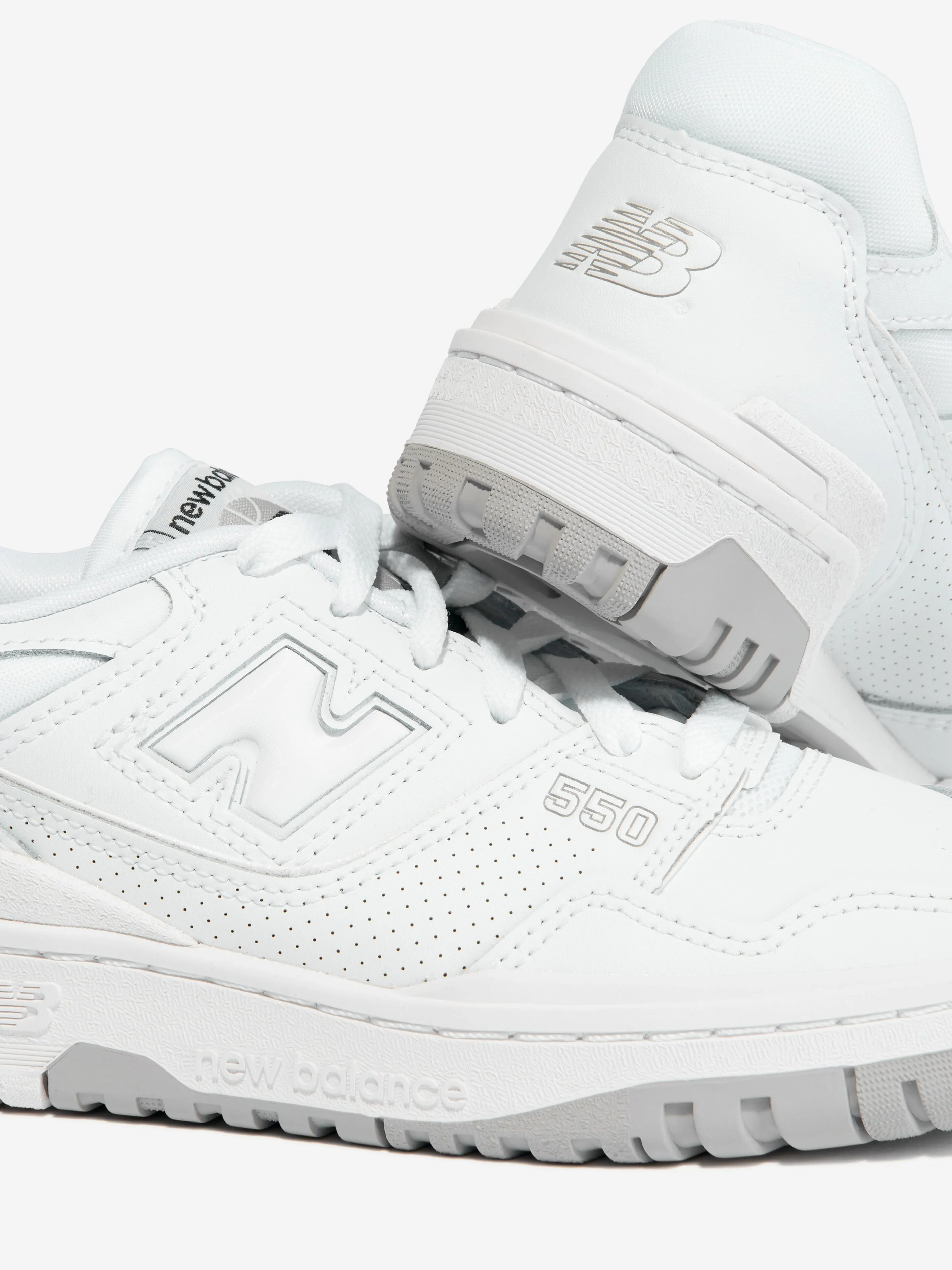 New Balance Kids 550 Baskets à logo en blanc