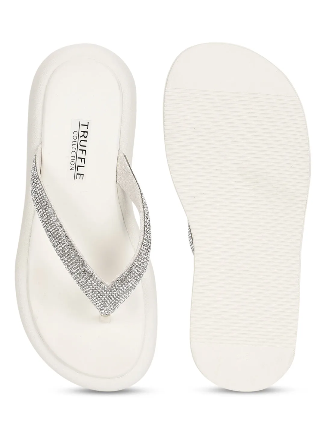 Escarpins élégants à bride T en simili cuir Off White avec embellissements (TC-RS3639-OWHT)