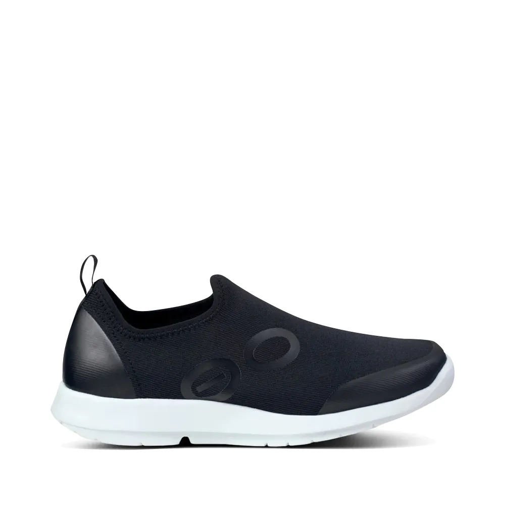 OOfos Femme Chaussure Sport OOmg Basses en Noir/Blanc