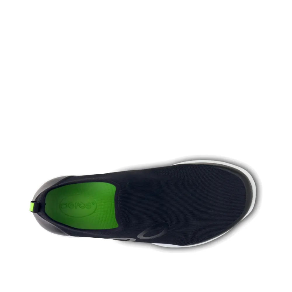 OOfos Femme Chaussure Sport OOmg Basses en Noir/Blanc