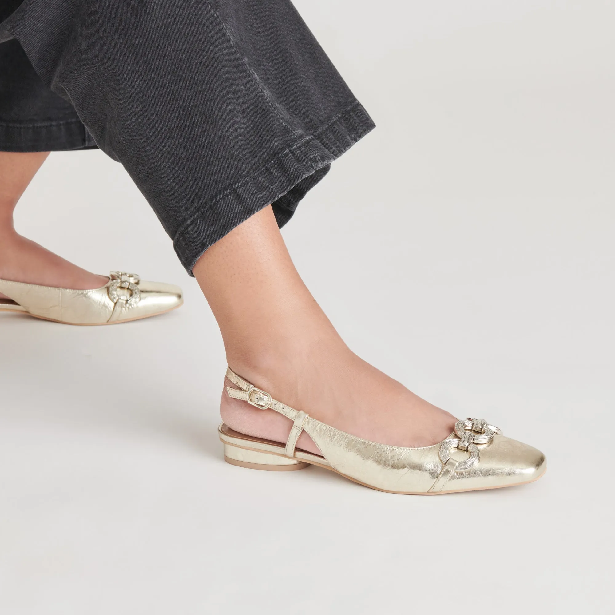 RAMANO FLATS CUIR PLATINE VIEILLI